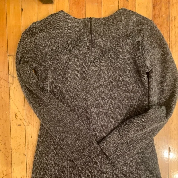 Dress - Picture 3 of 6